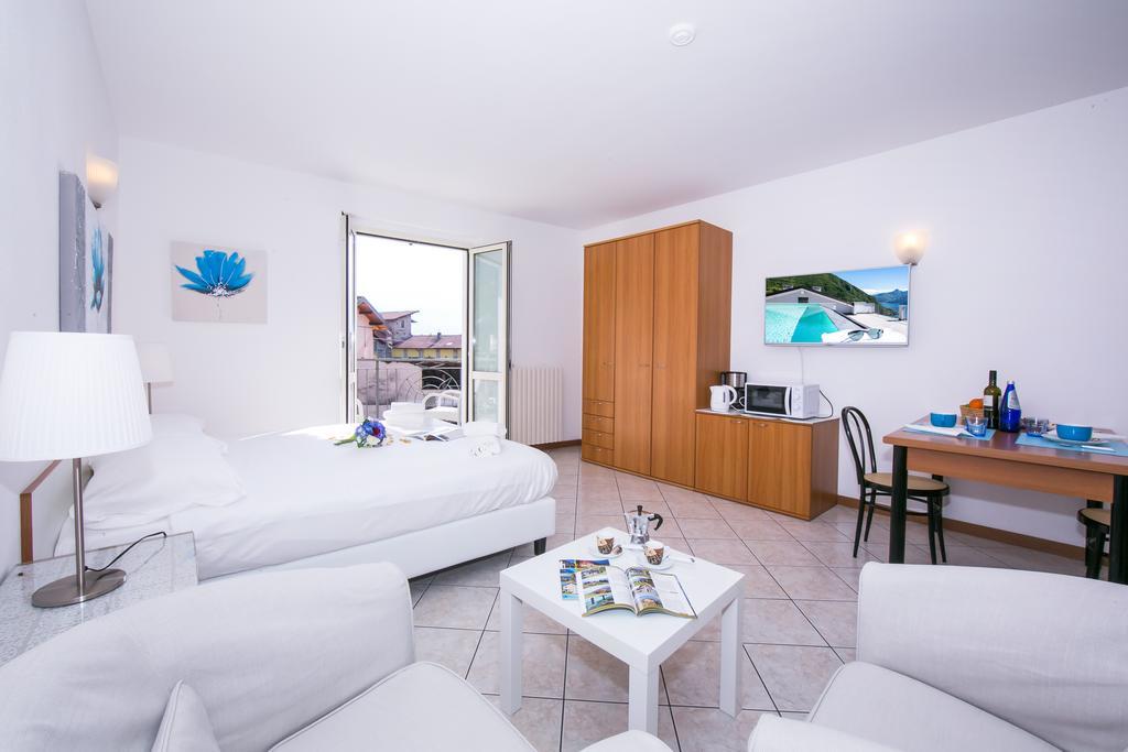 Riva Del Lario Apartment *