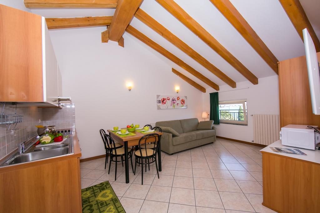 Riva Del Lario Apartment Gravedona