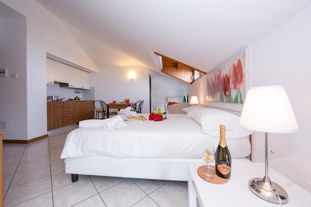 Riva Del Lario Apartment *