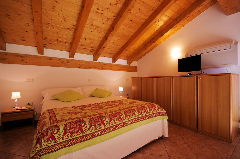 Celeste Aparthotel