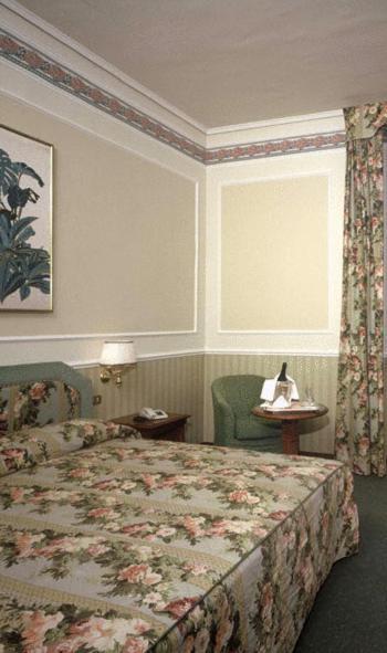 Regina Olga Hotel 4*