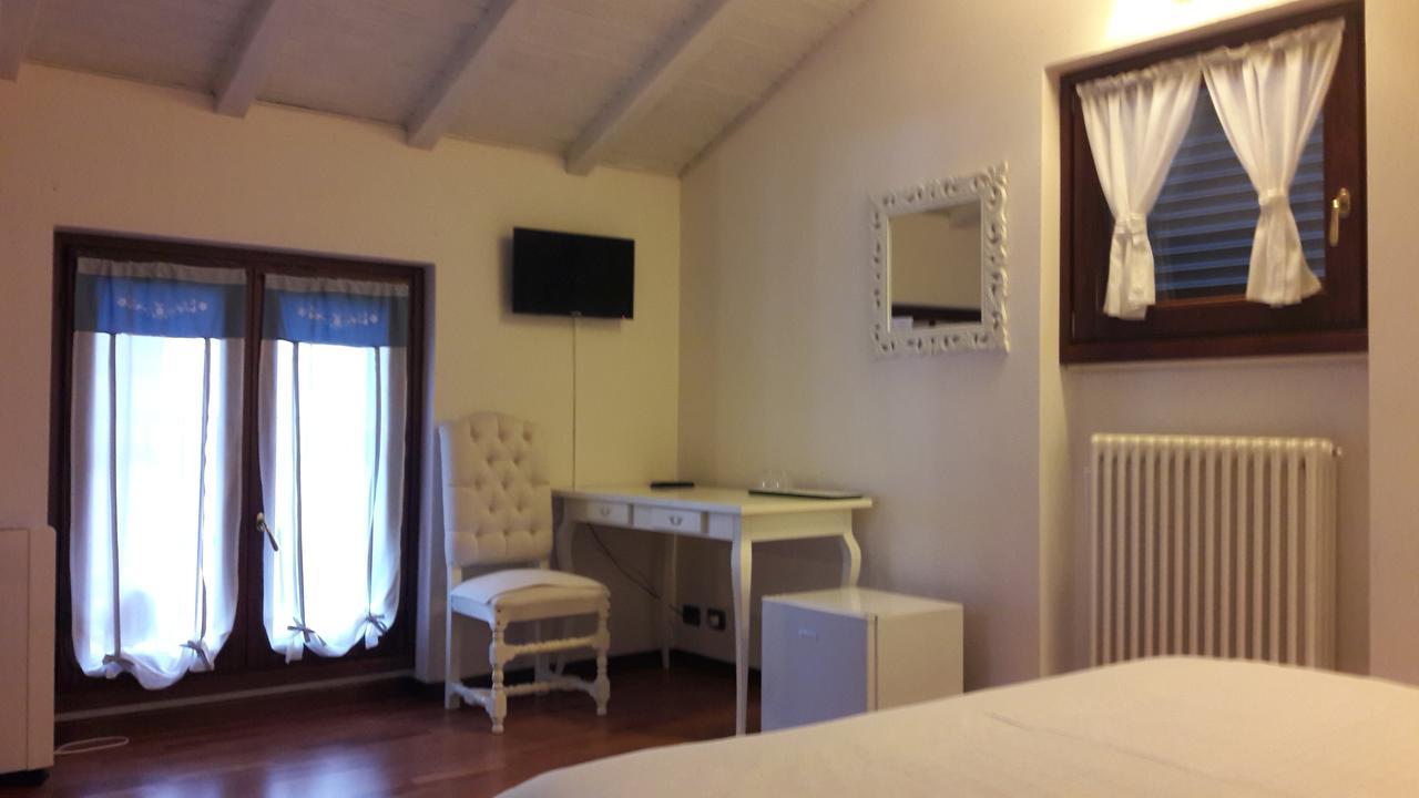 B&B Como Lake Cottage Bed & Breakfast
