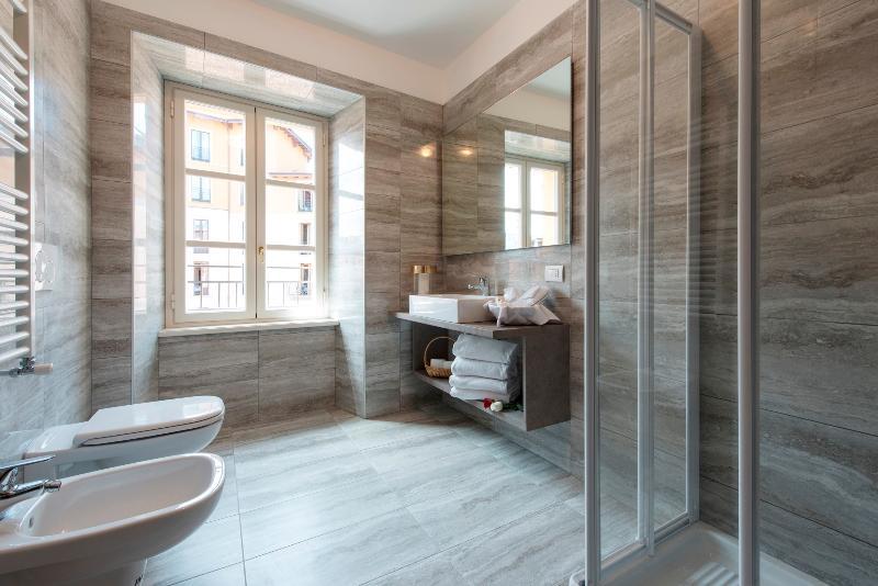 Britannia Luxury Como