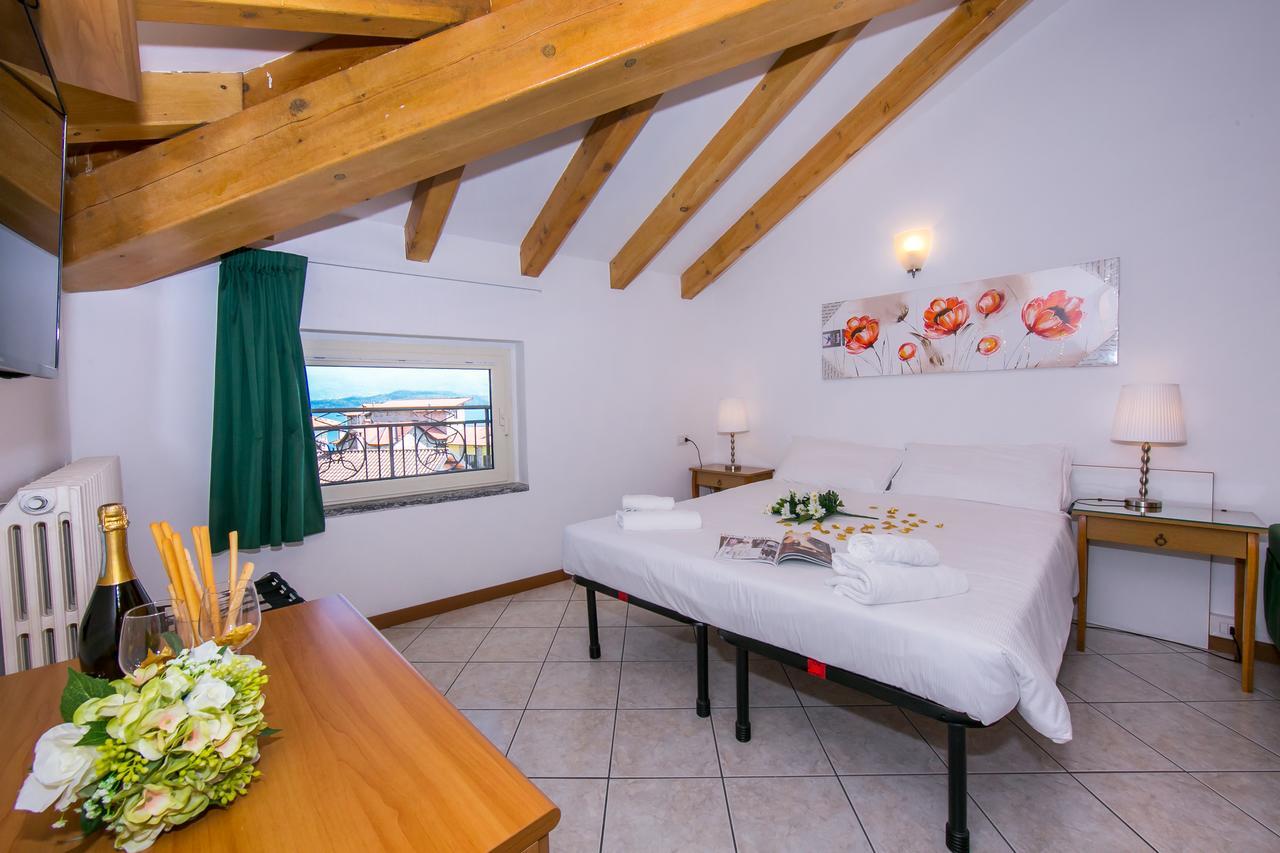 Riva Del Lario Apartment *