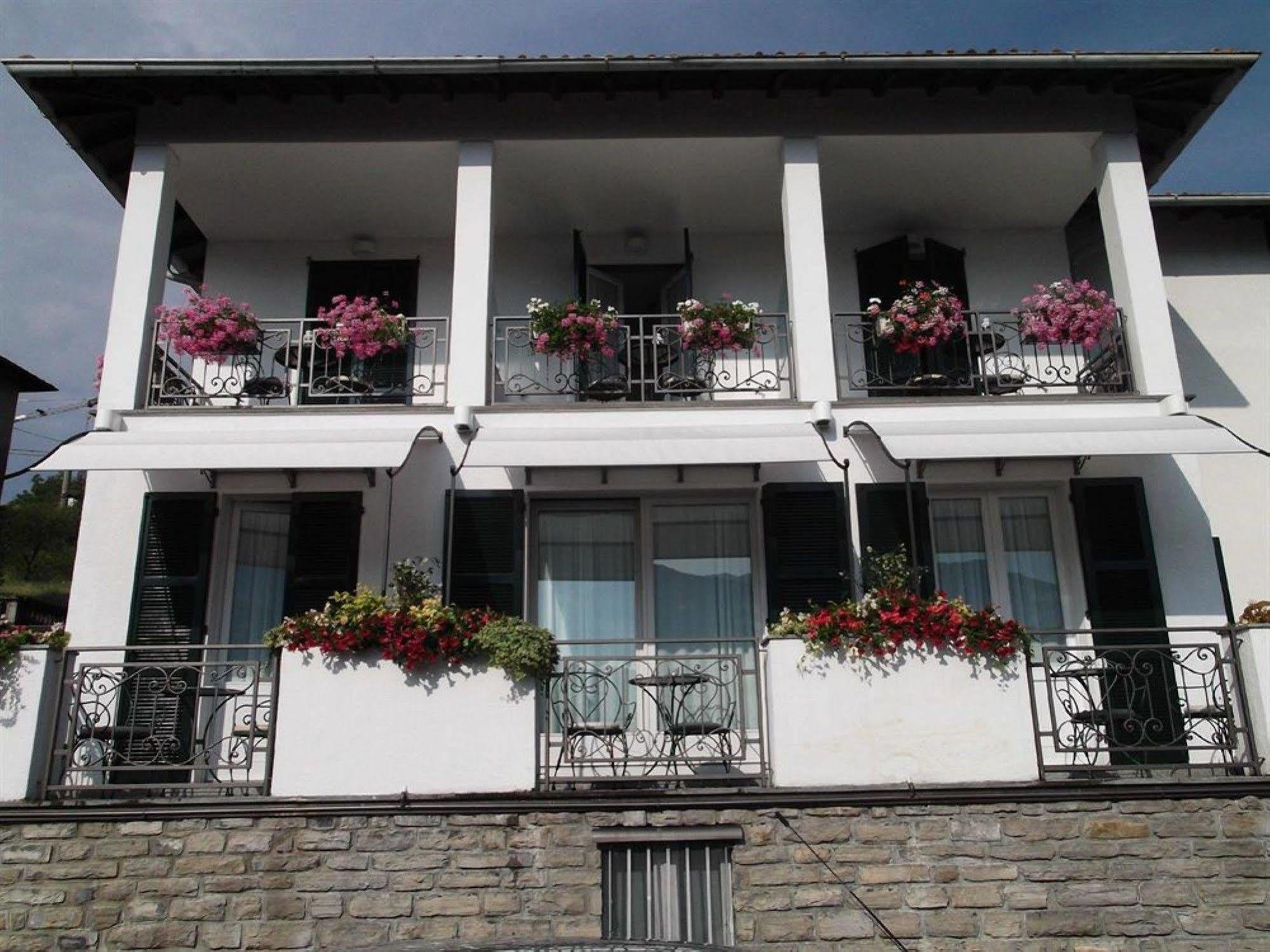 Hotel Nuovo Miralago