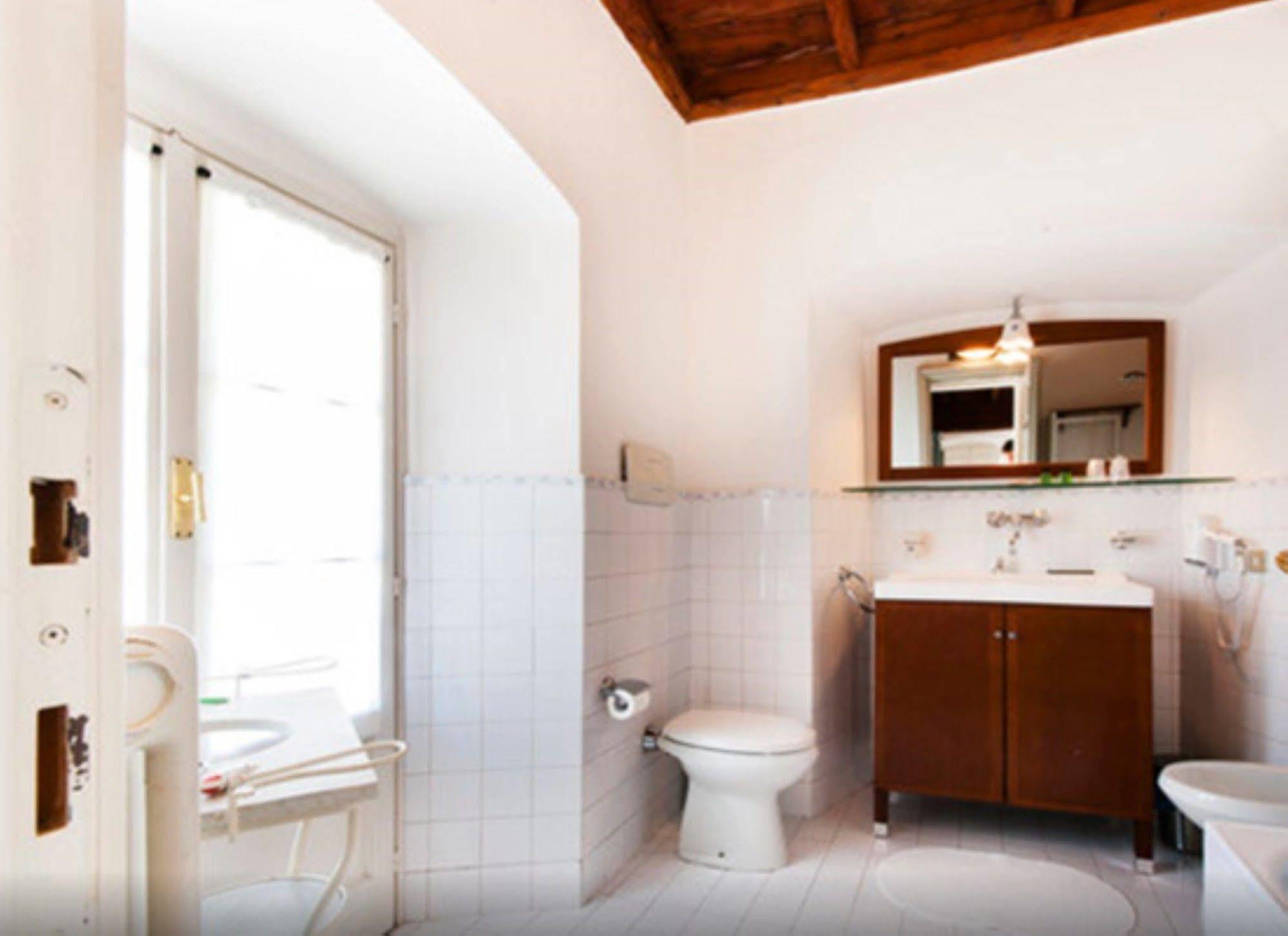 Nuovo Miralago Hotel