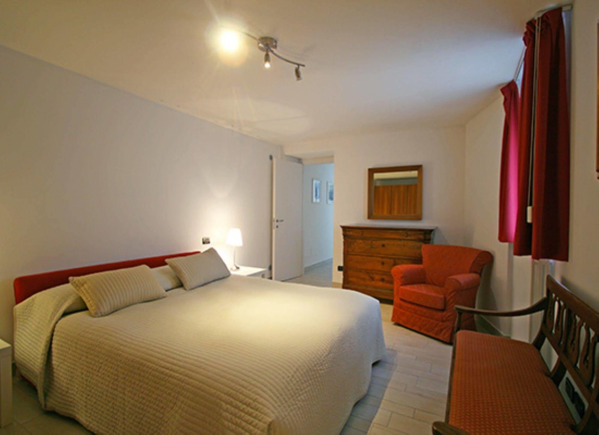 Nuovo Miralago Hotel 3*