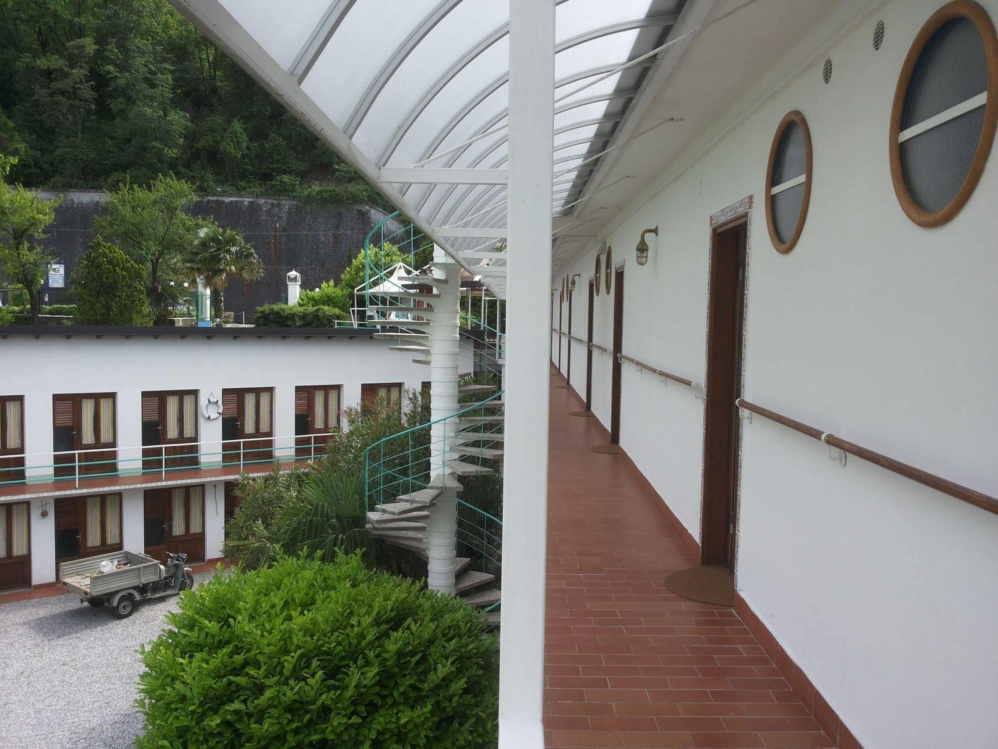 Nautilus Hotel