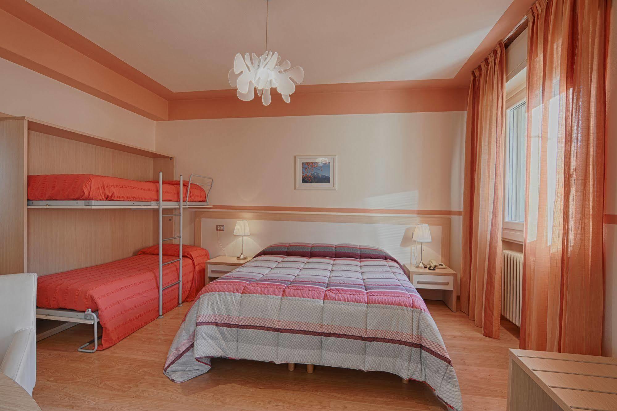 Europa - Hotel 3*