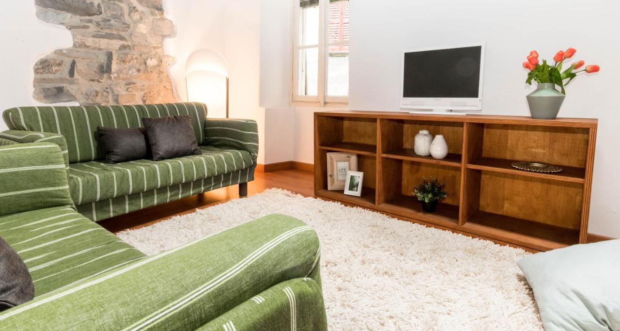 Holiday home Altido Warm Family Flat For 4, With Free Parking