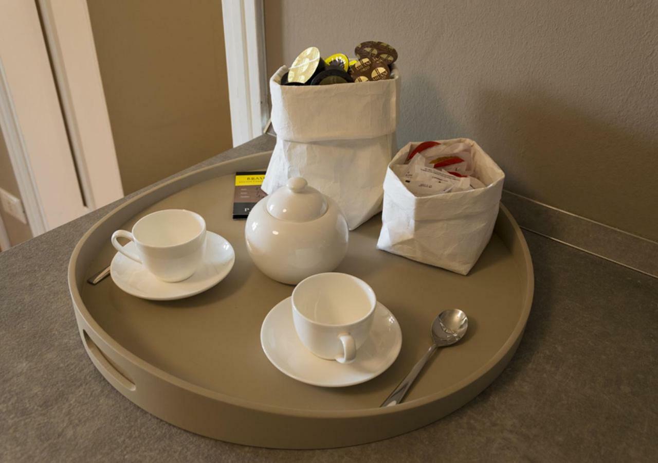 Como Lake Suites