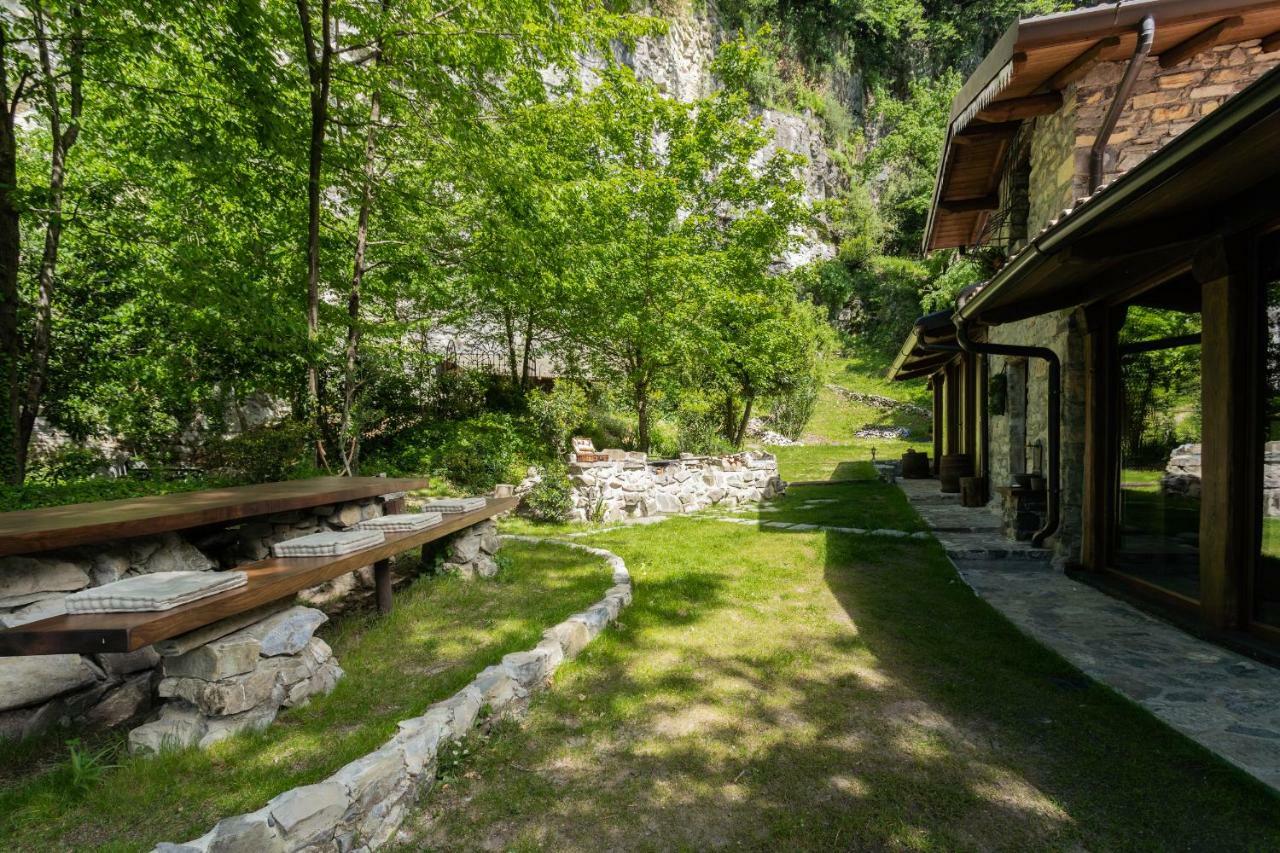 Villa The Writer's Nest Waterfront By Rent