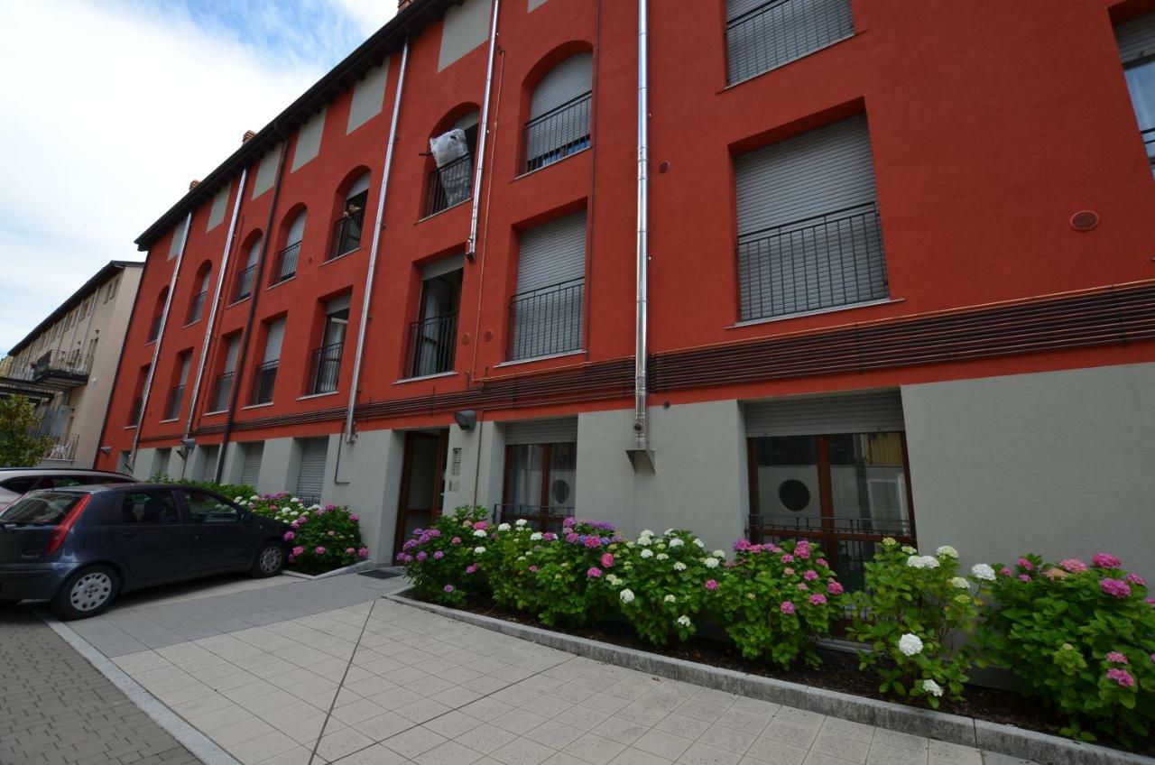 Apartment Camelia 21 *