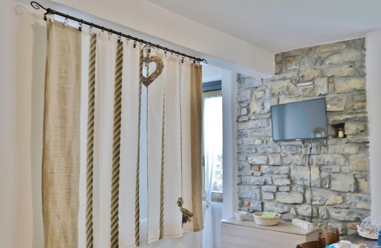 Le Finestre Sul Apartment Faggeto Lario