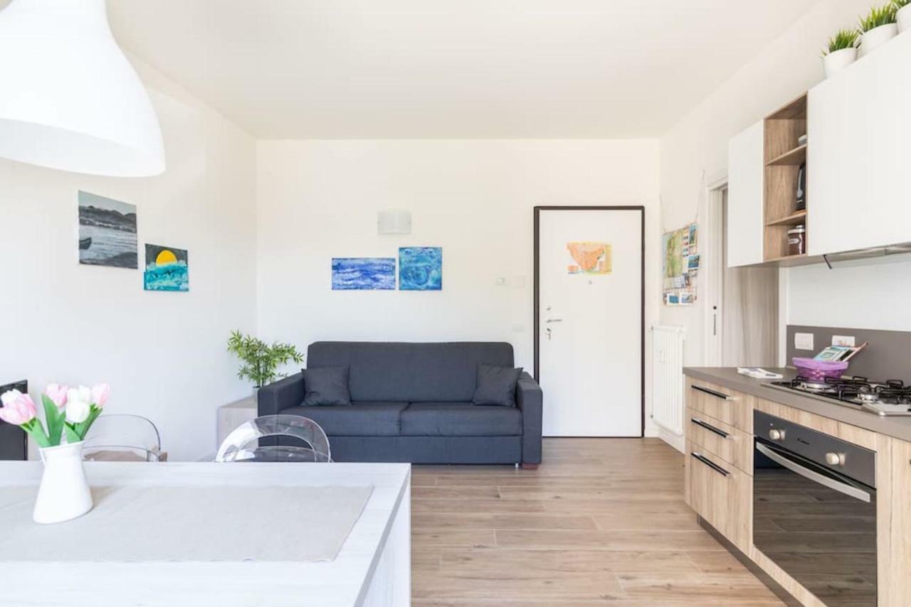 1 Apartment *