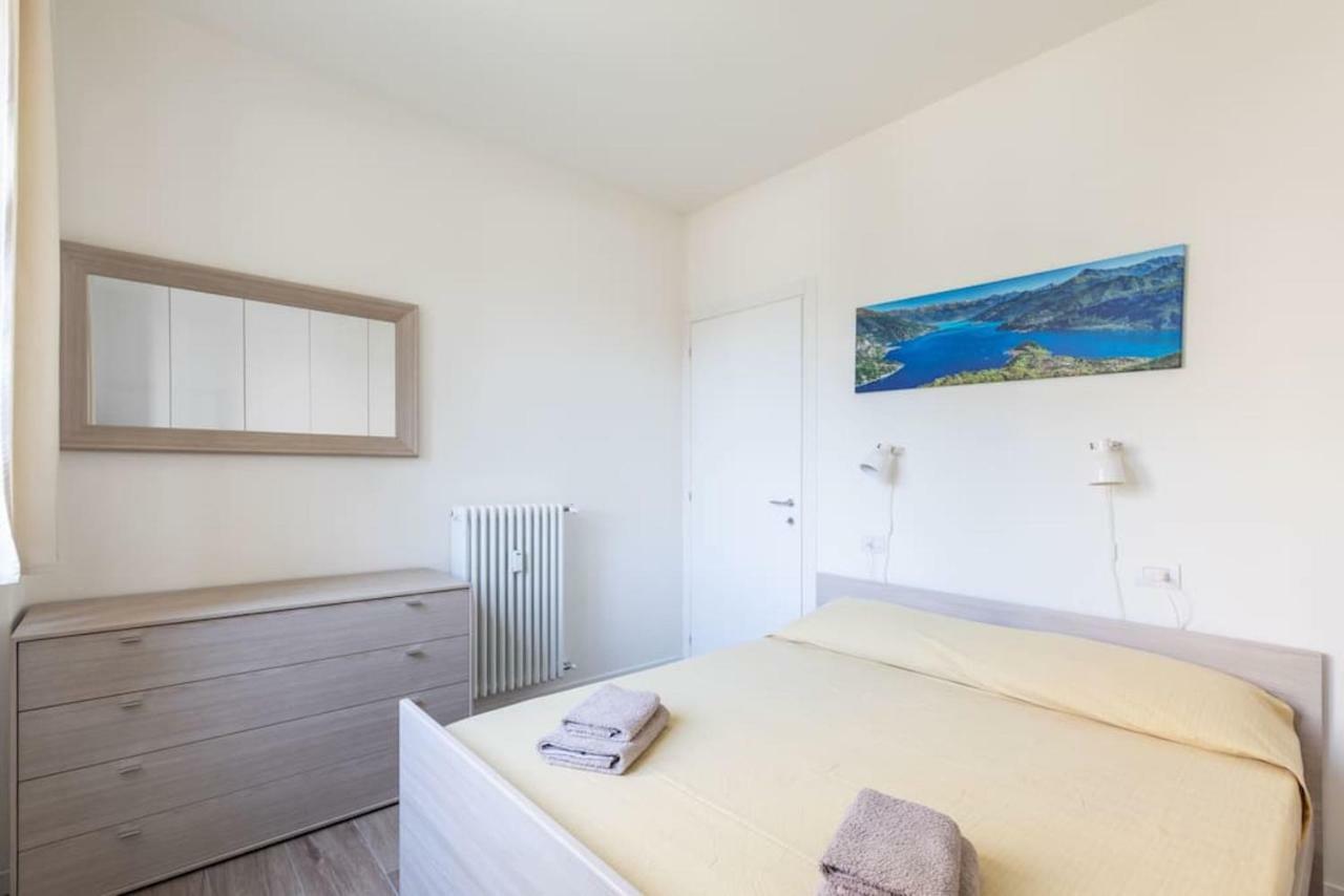 Apartment 1 *
