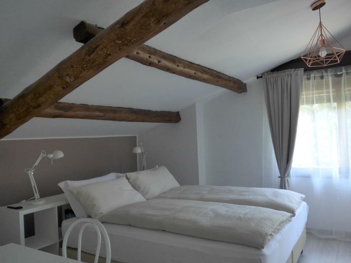 Guest house La Tana