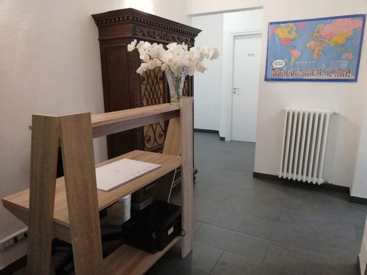 La Tana Guest house *