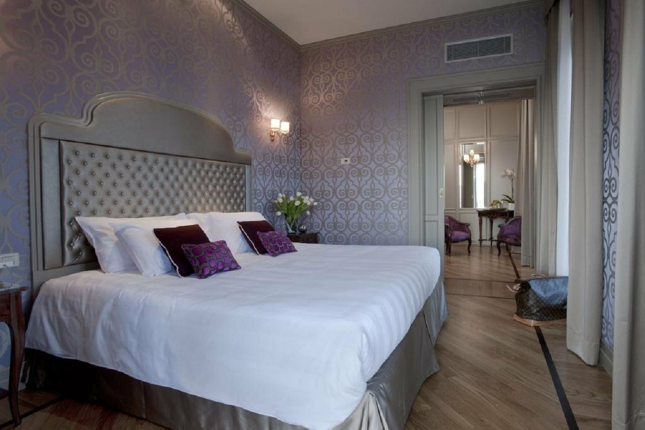 Flori Hotel 4*