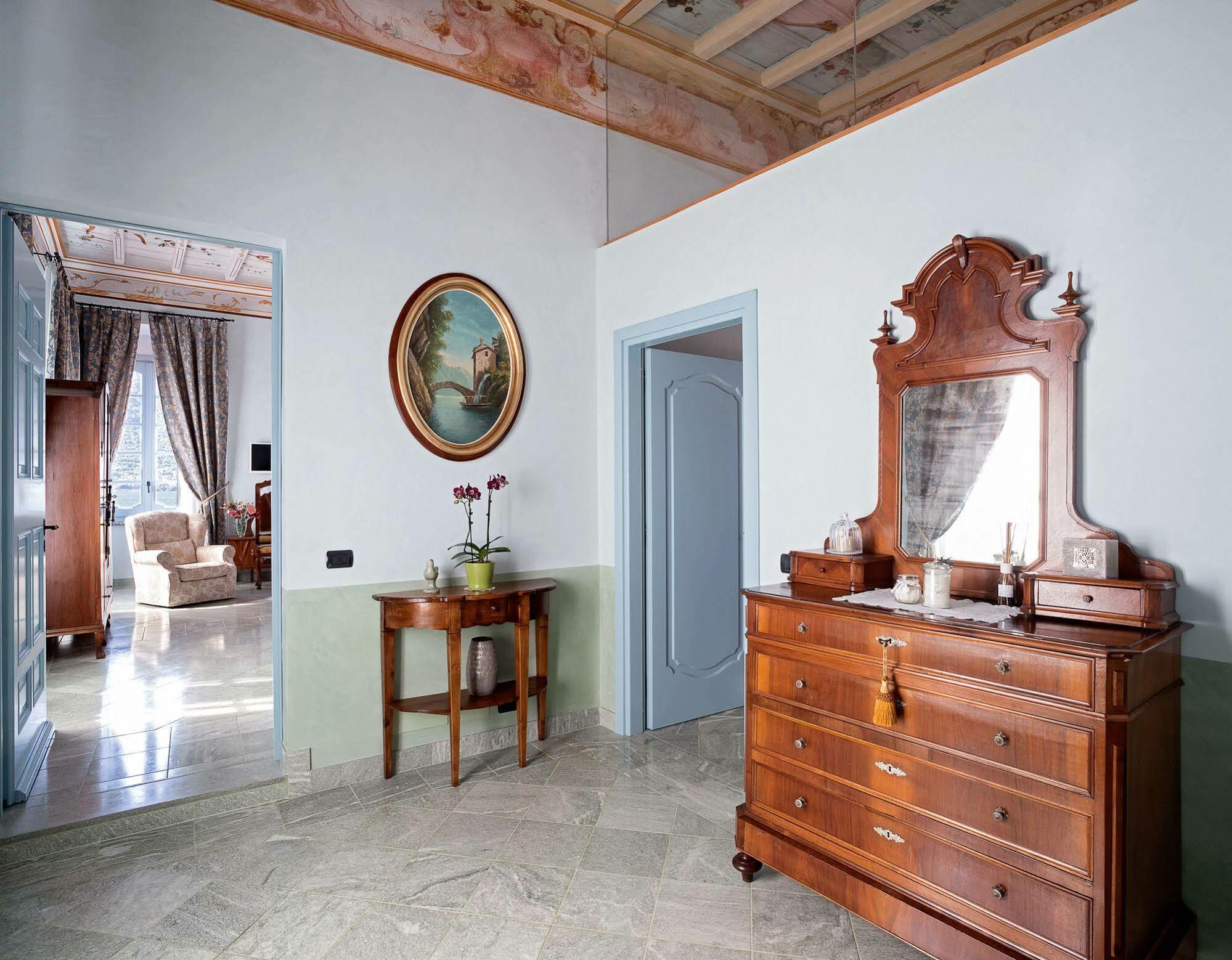 Aparthotel Palazzo Del Vicere Lezzeno