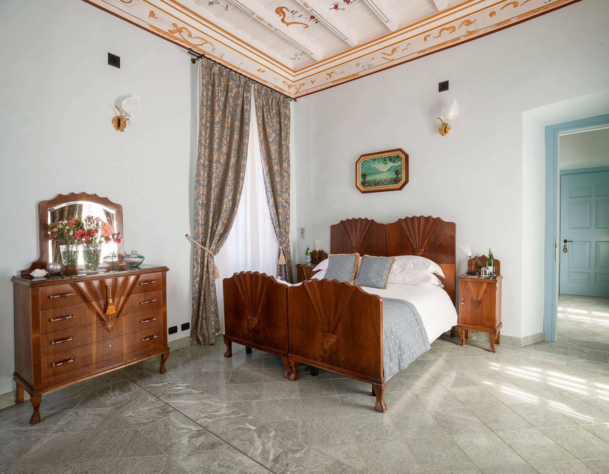 Palazzo Del Vicere *