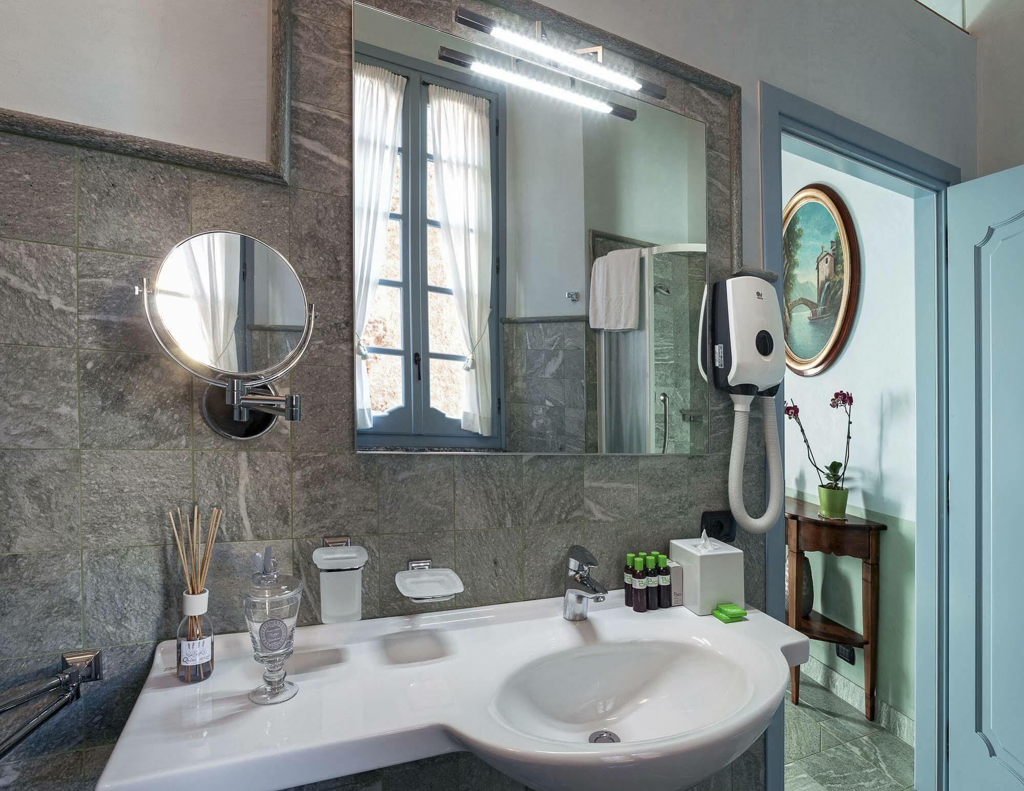 Aparthotel Palazzo Del Vicere Lezzeno