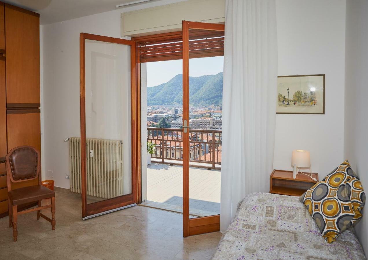 Aerie Esmeralda Apartment Como
