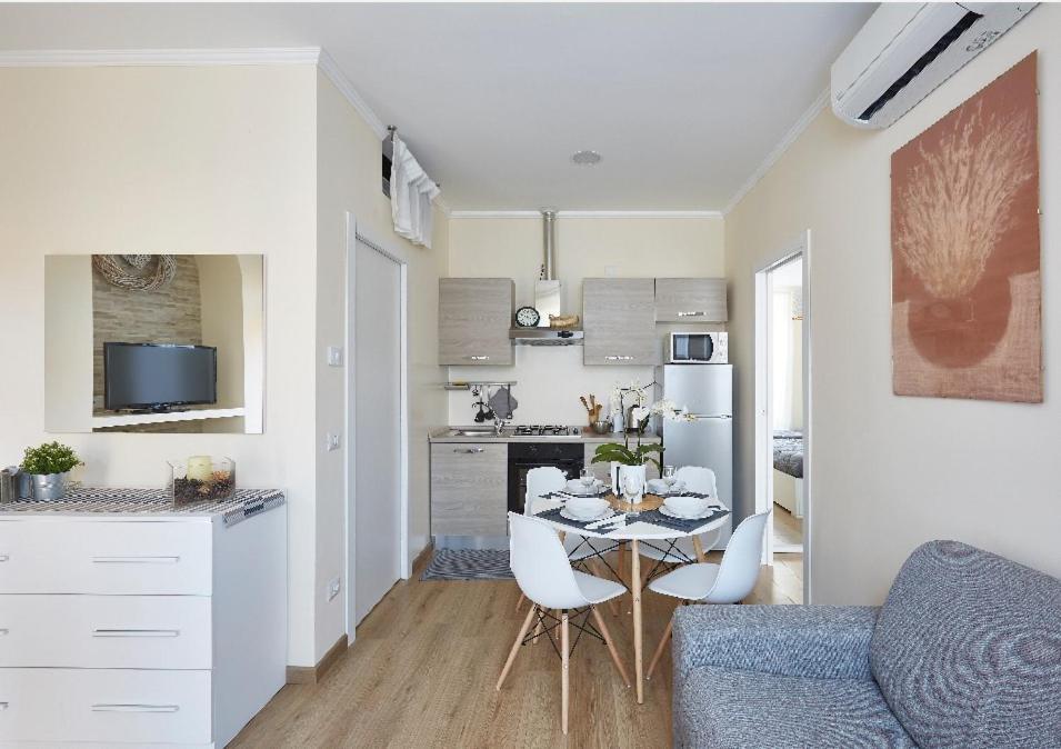 Apartment Beautiful Bohemian In Center Conditioned Air Como