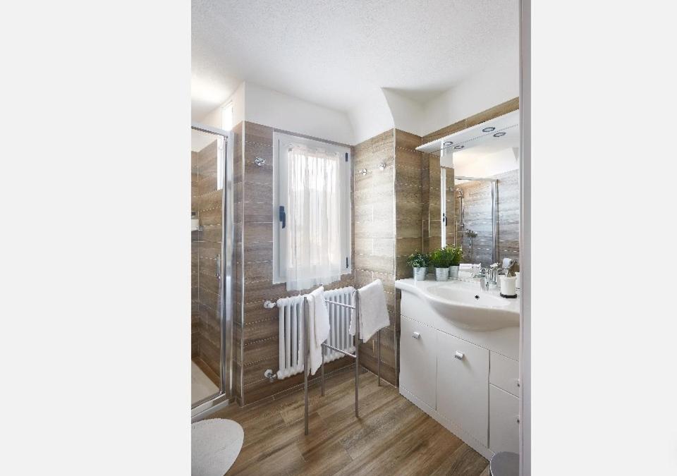 Apartment Beautiful Bohemian In Center Conditioned Air