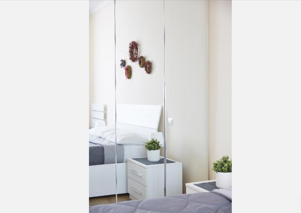 Beautiful Bohemian In Center Conditioned Air