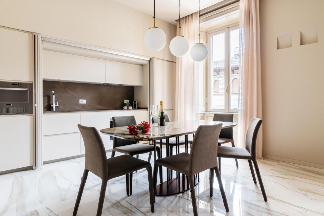 Apartment Palazzo Visconti - By Myhomeincomo *