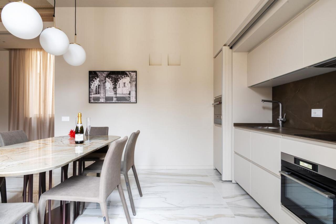 Apartment Palazzo Visconti - By Myhomeincomo *