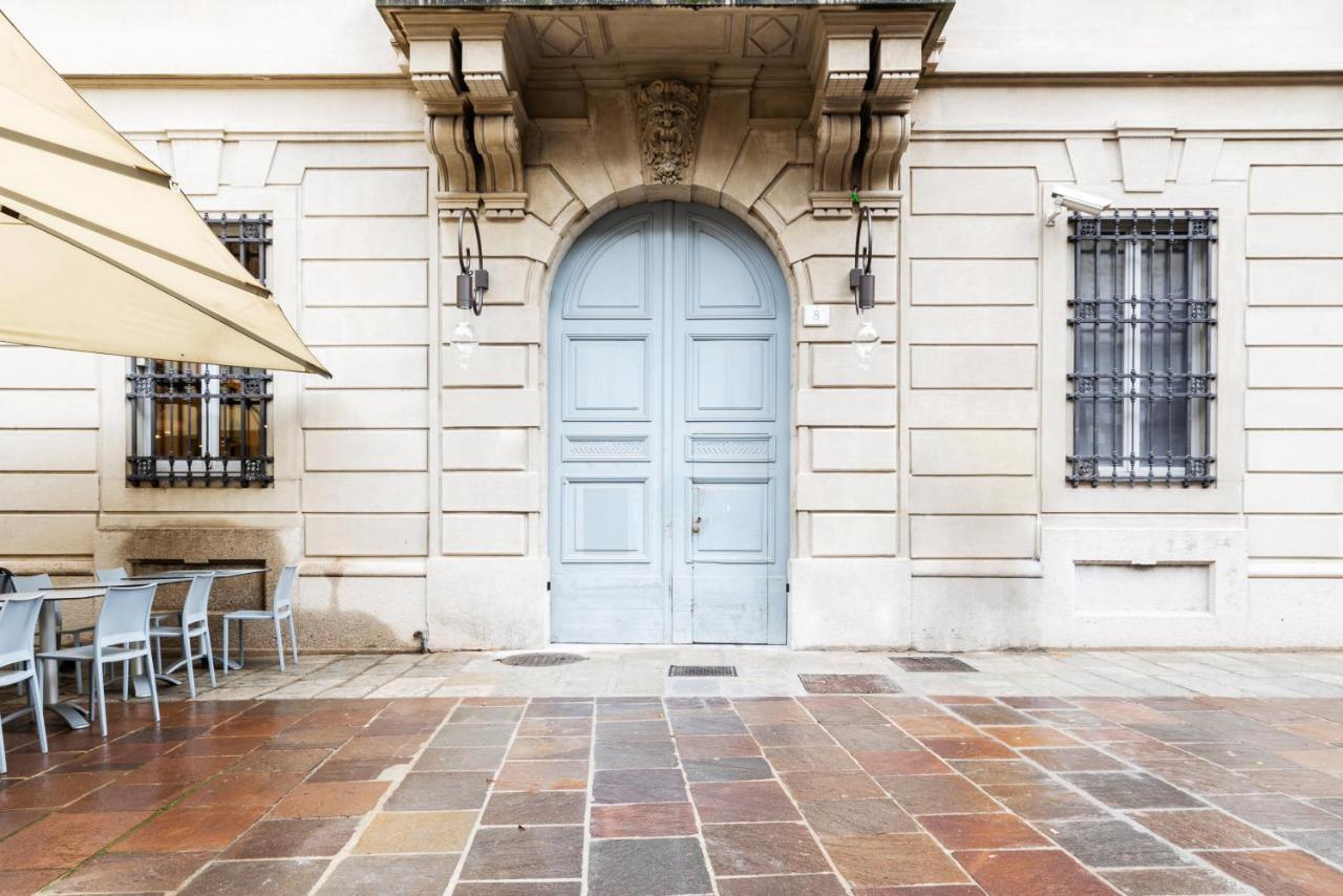 Palazzo Visconti - By Myhomeincomo Apartment Como