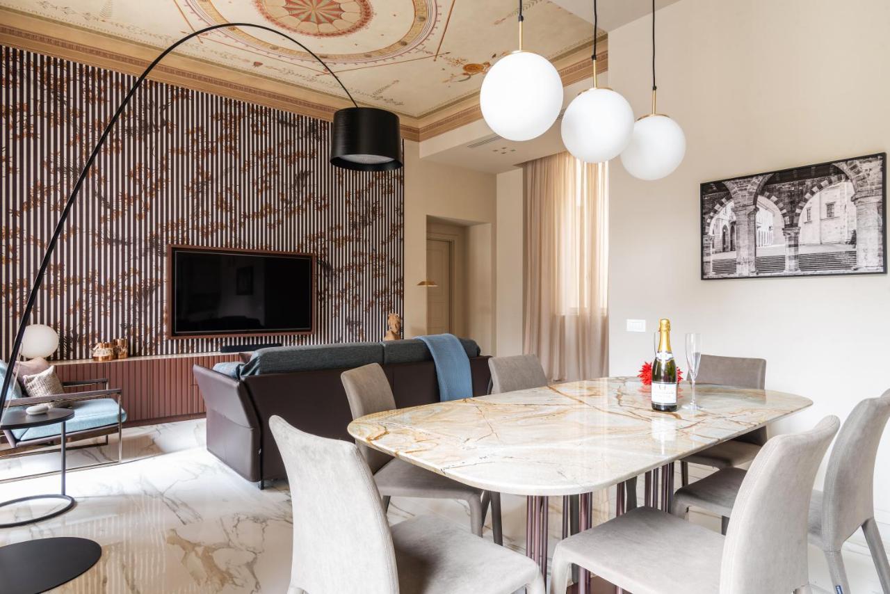 Apartment Palazzo Visconti - By Myhomeincomo *
