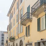 Da Pia In Historycal Como City Centre By Rent All Como