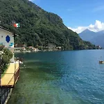 Villa Damia, Independent Villa With Direct Lake Access