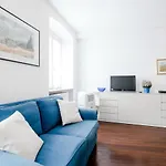 Downtown Como-Porta Torre Flat
