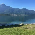 Favoloso Appartamento Fronte Lago, Gera Lario