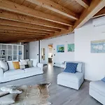 White Attic - By Myhomeincomo