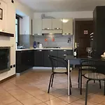 Beautiful Lake View Apartment In Gravedona - Larihome A01