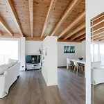 White Attic - By Myhomeincomo