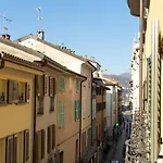 White Flat In Como City Center By Rent All Como