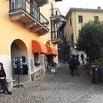 I Tre Oleandri Varenna