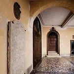 Maisonnette - The House Of Travelers