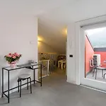 New Eleven Apartment On Como Lake