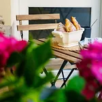 Myhomeincomo - Il Borgo Vico 56
