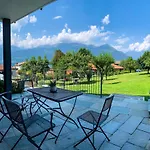 La Roggia - Ancient Molino Maufet Watermill On Lake Como - Patio On The Garden