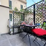Via Benzi Apartment Como
