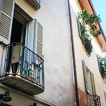 Del Pero Suite - By Myhomeincomo