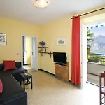 Lago Di Como Apartments